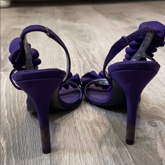 Michael Purple Ruffle Heels - Picture 3 of 4